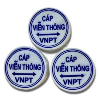 Mốc sứ cảnh báo cáp viễn thông VNPT